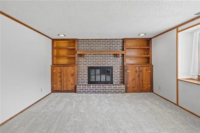 $239,900 | 621 Valley Street, Lathrop, MO 64465