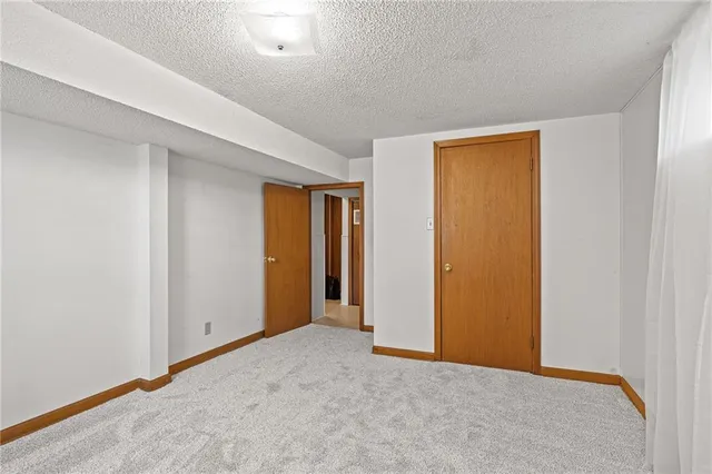 $239,900 | 621 Valley Street, Lathrop, MO 64465