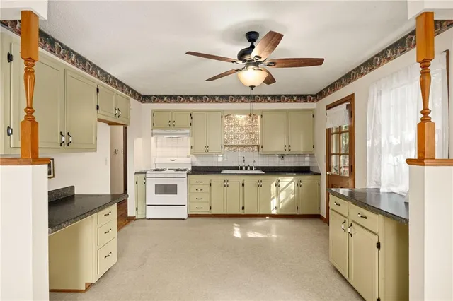 $239,900 | 621 Valley Street, Lathrop, MO 64465