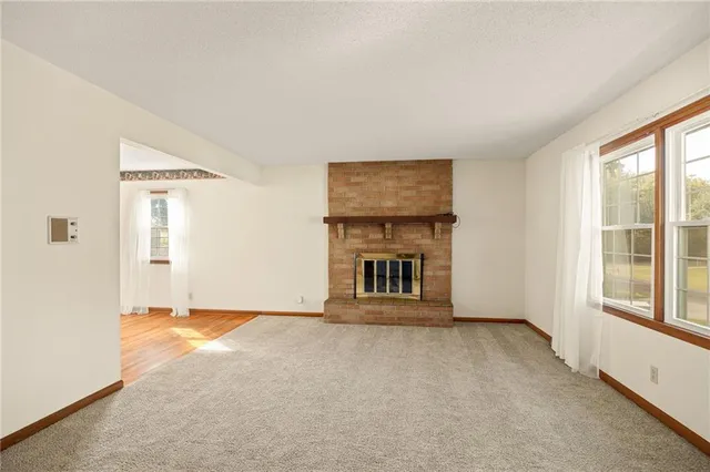 $239,900 | 621 Valley Street, Lathrop, MO 64465