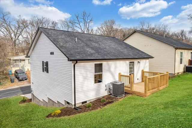 $208,950 | 1417 Varnell Avenue Northeast, Roanoke, VA 24012