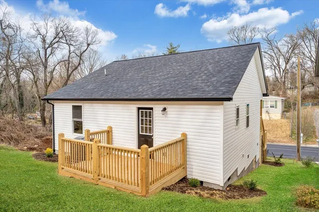 $208,950 | 1417 Varnell Avenue Northeast, Roanoke, VA 24012