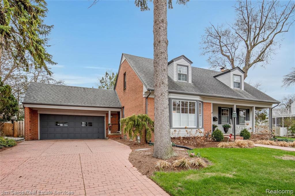 61 Colonial Road Grosse Pointe Shores, MI 48236 - Photo 6 of 47