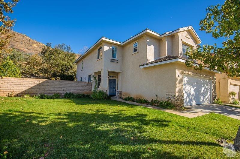 524 Shadow Lane Simi Valley, CA 93065 - Photo 3 of 40 a view of a house with a backyard