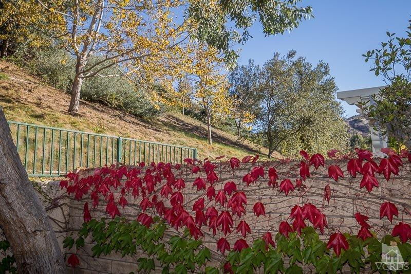 524 Shadow Lane Simi Valley, CA 93065 - Photo 36 of 40