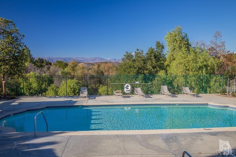 524 Shadow Lane Simi Valley, CA 93065 - Photo 39 of 40 a view of a yard