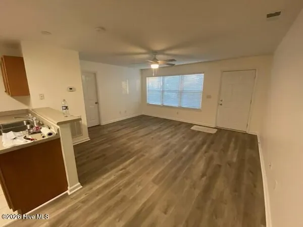 $1,500 | 5610 Carolina Beach Road, Unit 2, Wilmington, NC 28412