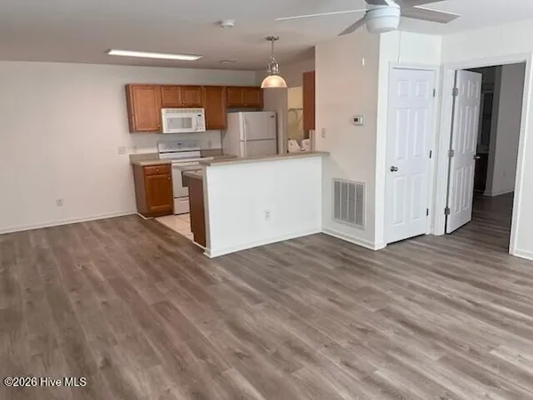 $1,500 | 5610 Carolina Beach Road, Unit 2, Wilmington, NC 28412