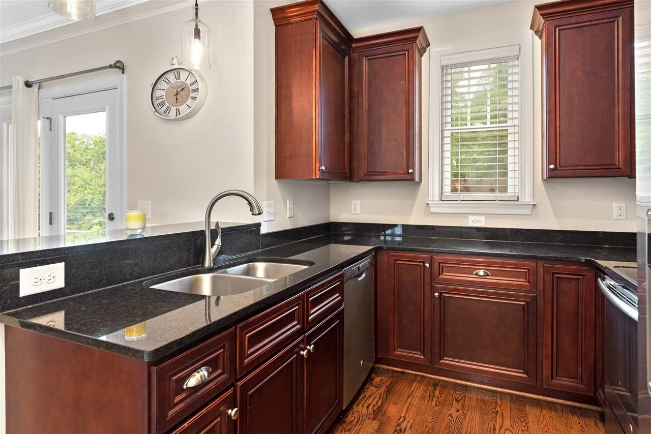 115 Idlewild Avenue Raleigh, NC 27601 - Photo 11 of 30 Photo 11