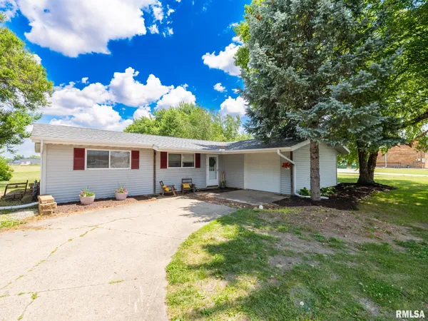 $165,000 | 1103 Eagle Avenue, Washington, IL 61571