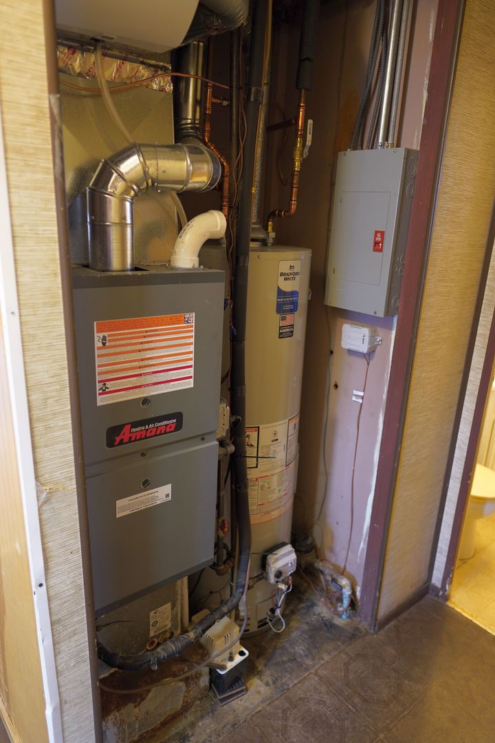 19 Helm Road Carpentersville, IL 60110 - Photo 25 of 49