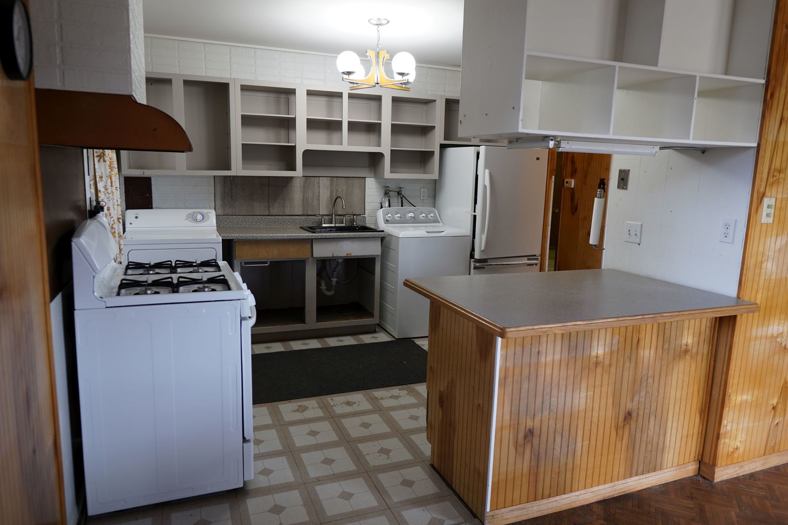 19 Helm Road Carpentersville, IL 60110 - Photo 28 of 49