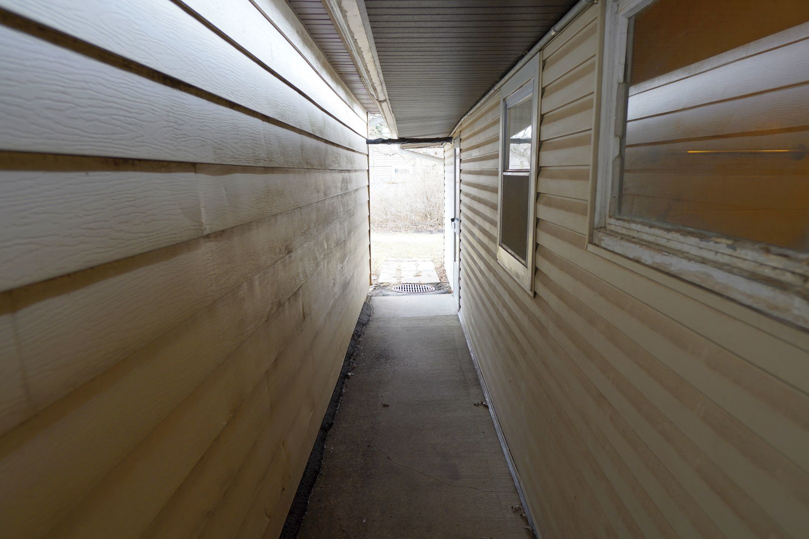 19 Helm Road Carpentersville, IL 60110 - Photo 35 of 49