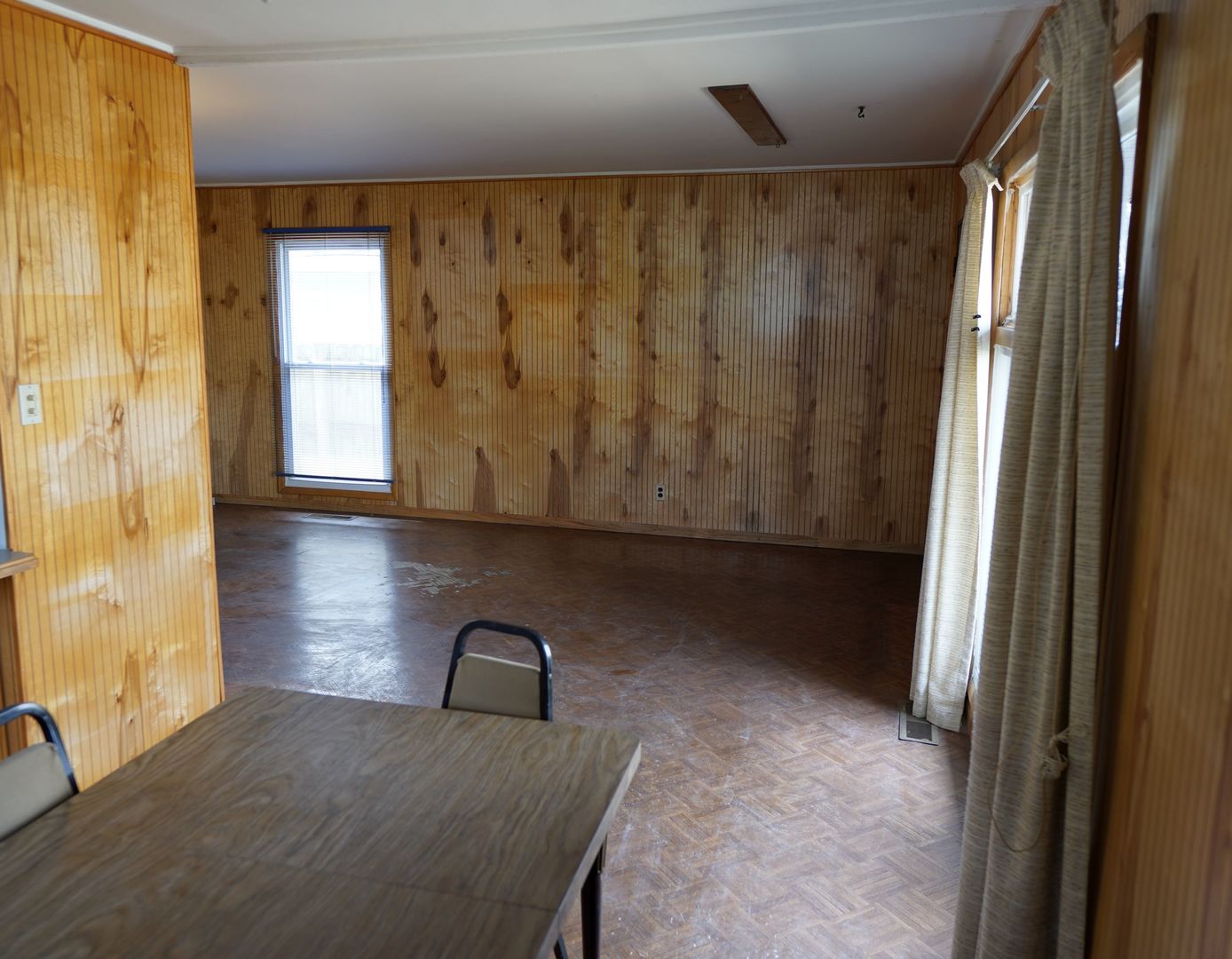 19 Helm Road Carpentersville, IL 60110 - Photo 4 of 49