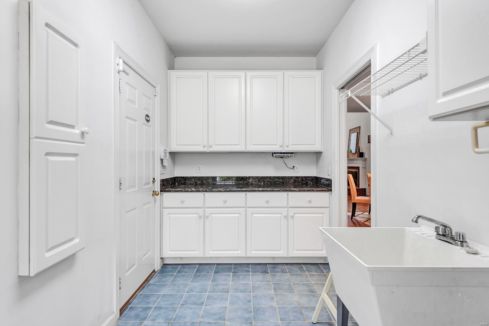 1145 Lockett Road St. Louis, MO 63131 - Photo 14 of 28 Gallery Image 14
