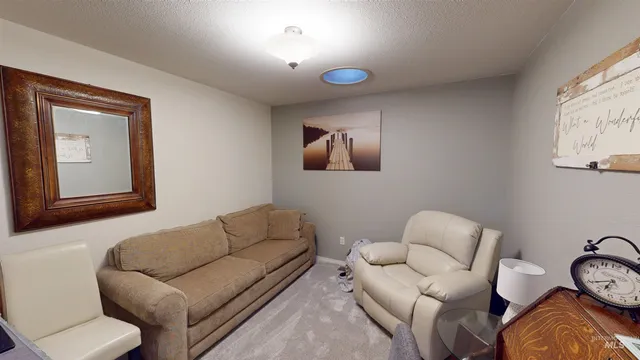 $329,900 | 937 Stewart Avenue, Unit B, Lewiston, ID 83501