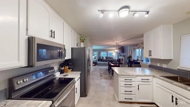 $329,900 | 937 Stewart Avenue, Unit B, Lewiston, ID 83501