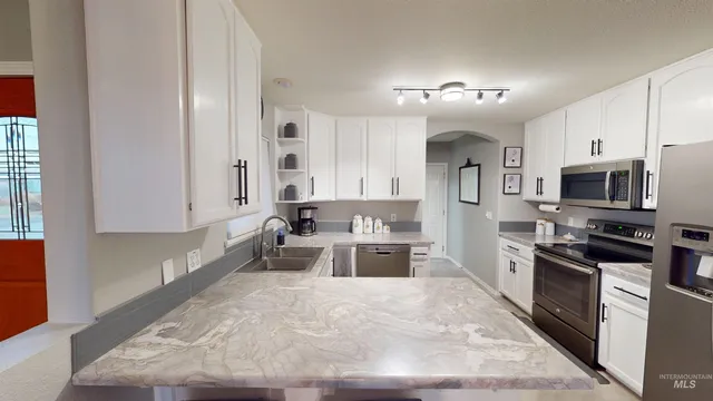 $329,900 | 937 Stewart Avenue, Unit B, Lewiston, ID 83501