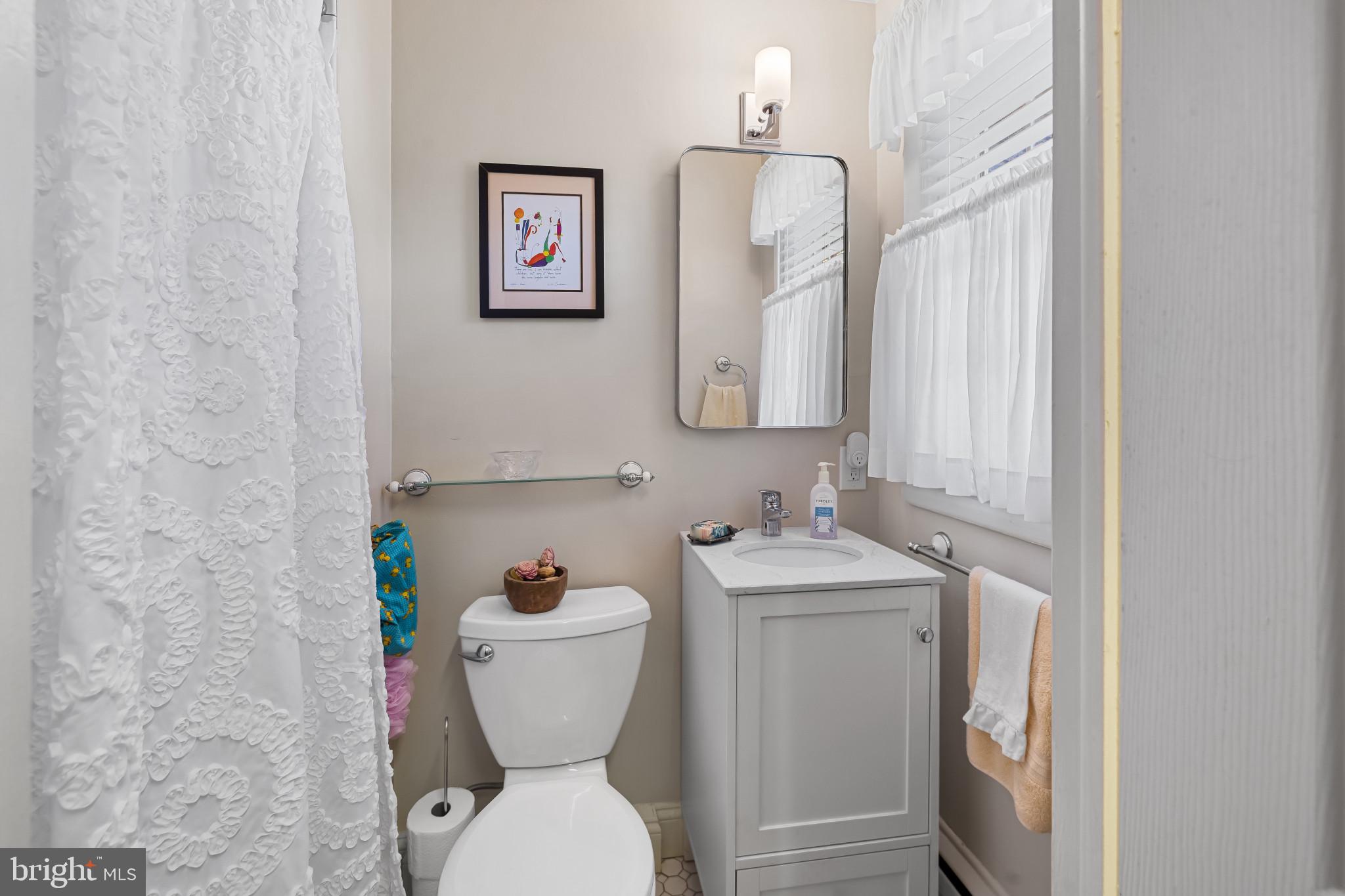 924 Cromwell Bridge Road Towson, MD 21286 - Photo 19 of 40 Primary Bath with stall shower