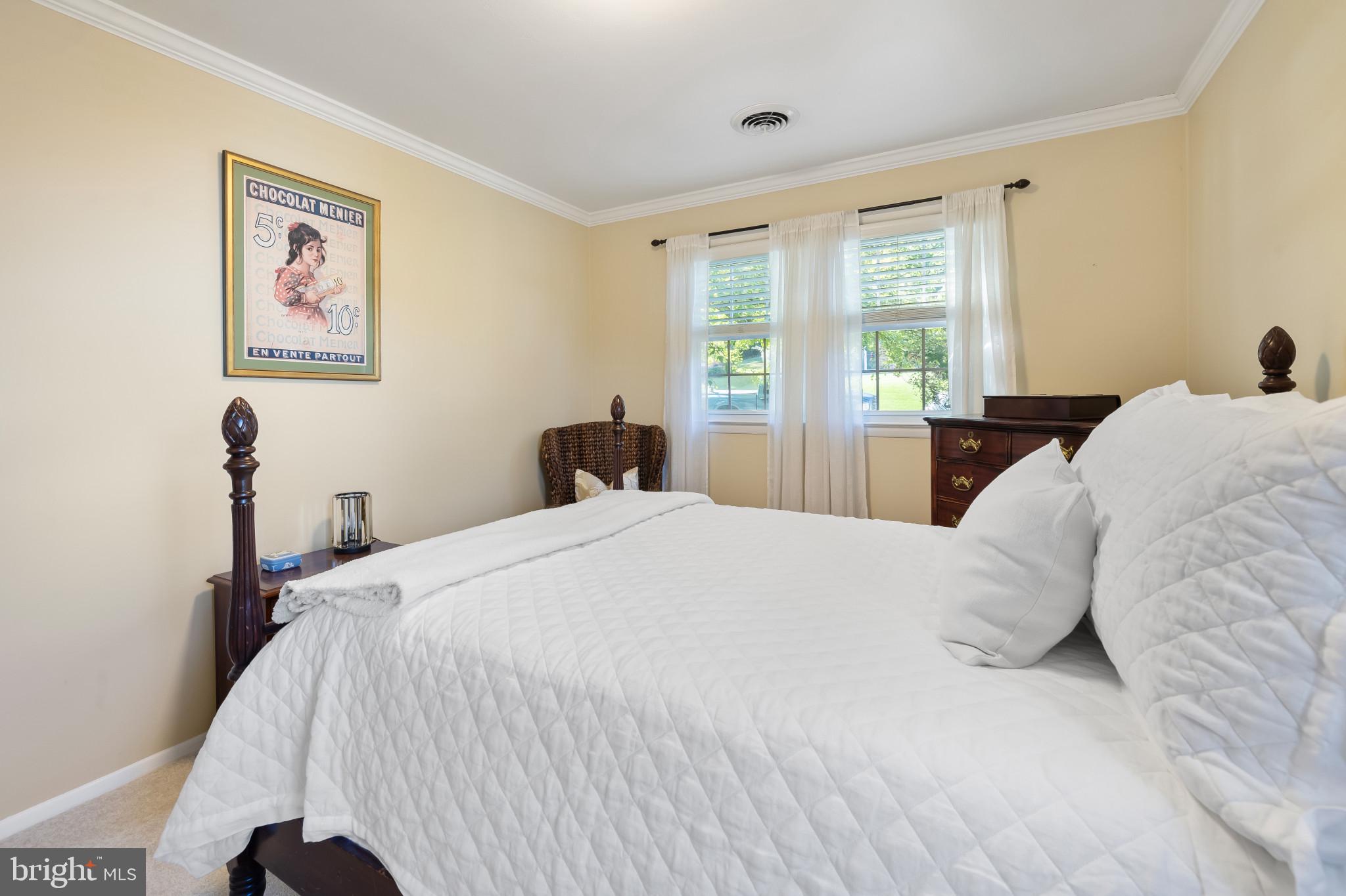 924 Cromwell Bridge Road Towson, MD 21286 - Photo 24 of 40 Bedroom 2