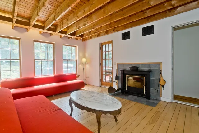 $655,000 | 7 Sundown Drive, Goshen, MA 01096