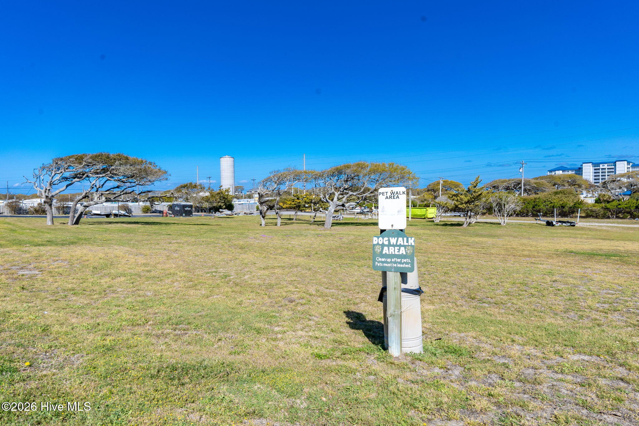 1505 Salter Path Road, Unit 603J Indian Beach, NC 28512 - Photo 46 of 50 Dog area