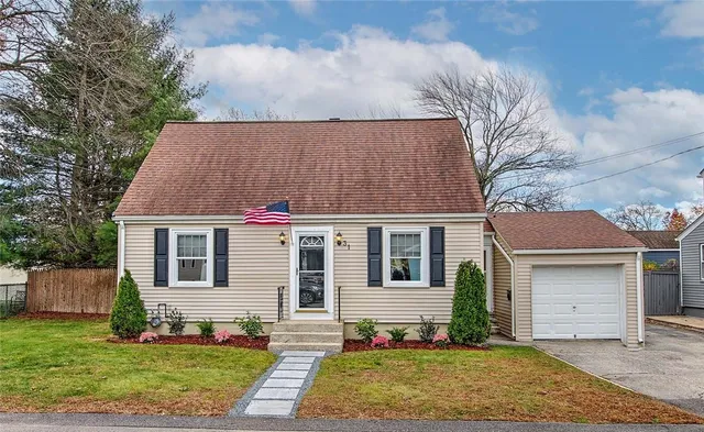 $399,000 | 31 Columbus Avenue, North Providence, RI 02911