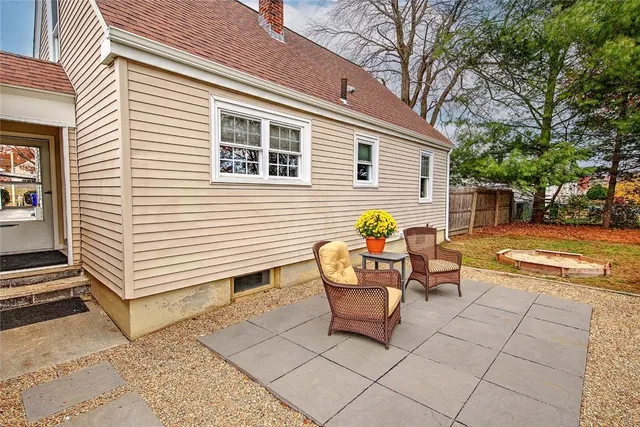 $399,000 | 31 Columbus Avenue, North Providence, RI 02911