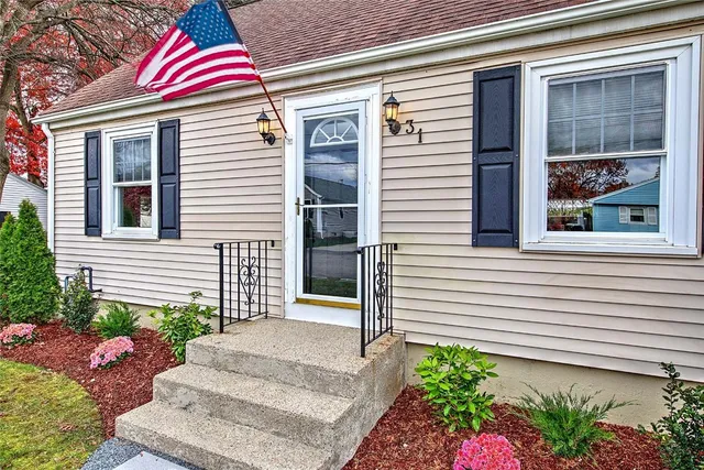 $399,000 | 31 Columbus Avenue, North Providence, RI 02911