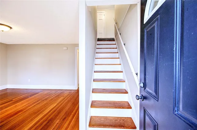 $399,000 | 31 Columbus Avenue, North Providence, RI 02911