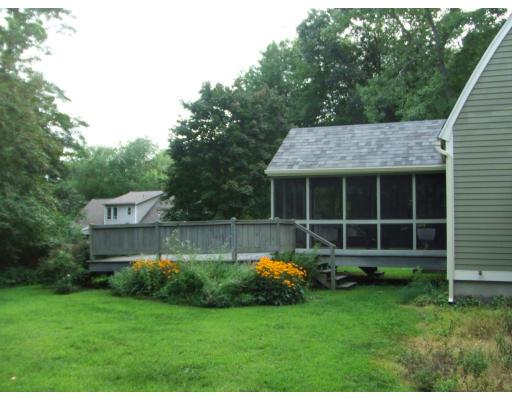 46 Maple Ridge Road Northampton, MA 01062 - Photo 3 of 21