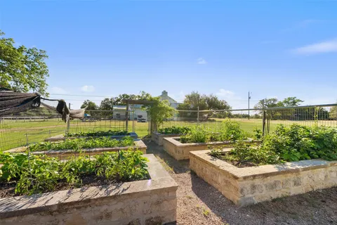 $3,650,000 | 3870 B Creek Road, Dripping Springs, TX 78620
