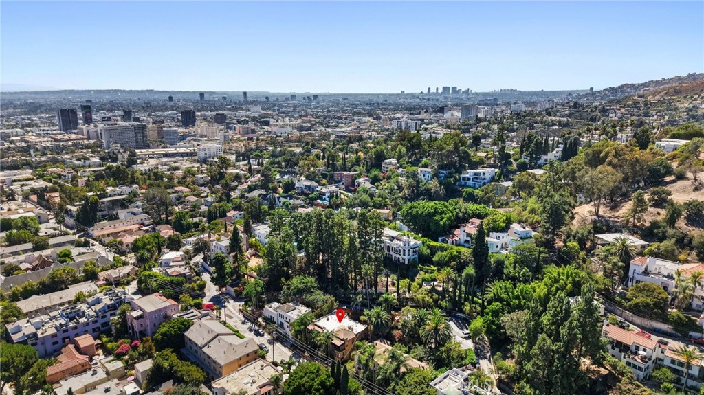 2258 Helios Drive Los Angeles, CA 90068 - Photo 26 of 27 an aerial view of multiple house