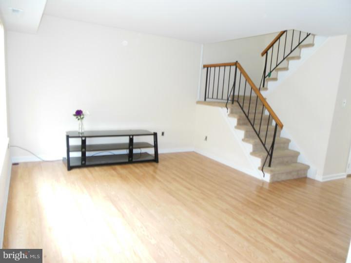 4 Chelsea Circle Clementon, NJ 08021 - Photo 3 of 14 Gallery Image 3