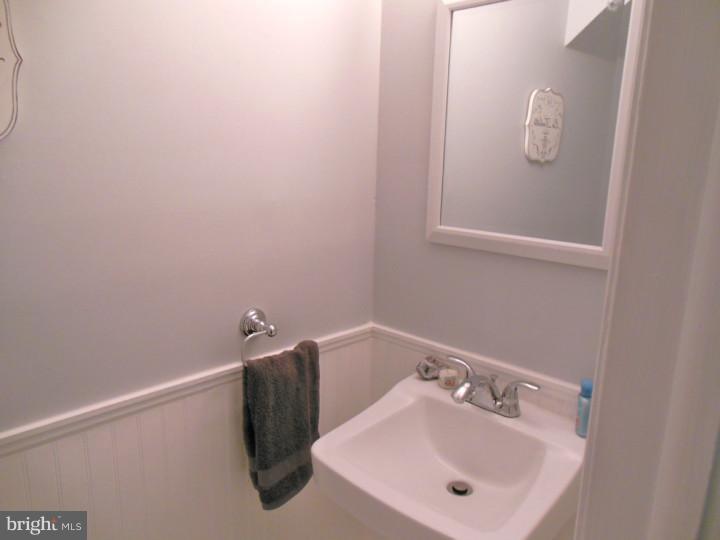 4 Chelsea Circle Clementon, NJ 08021 - Photo 8 of 14 Gallery Image 8