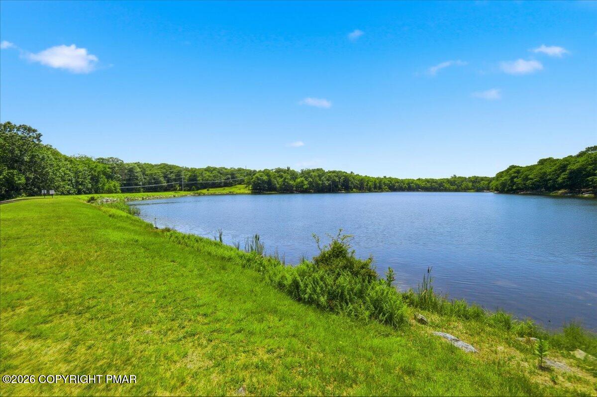 214 Hummingbird Trail Bushkill, PA 18324 - Photo 31 of 34 19-Photo-18