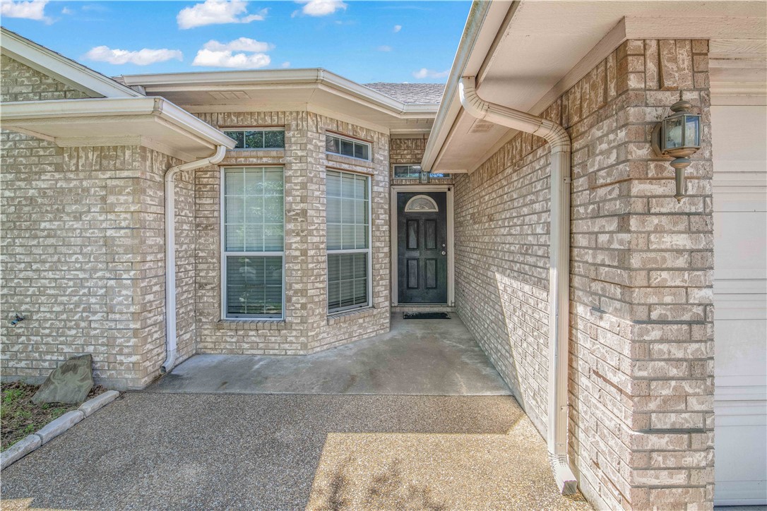 1453 Fincastle Loop College Station, TX 77845 - Photo 3 of 21