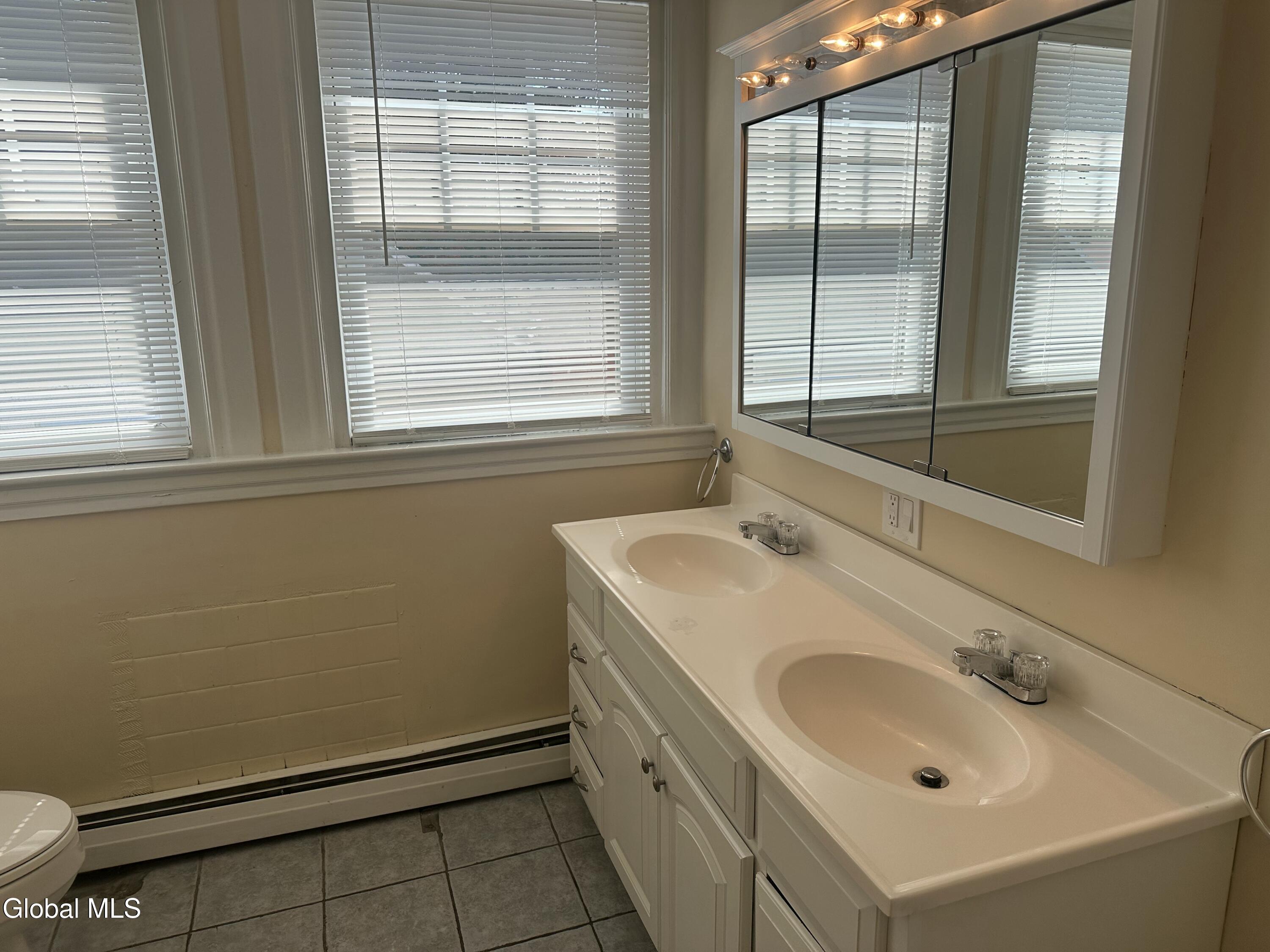 575 Western Avenue, Unit 4 Albany, NY 12203 - Photo 13 of 16 IMG_7998