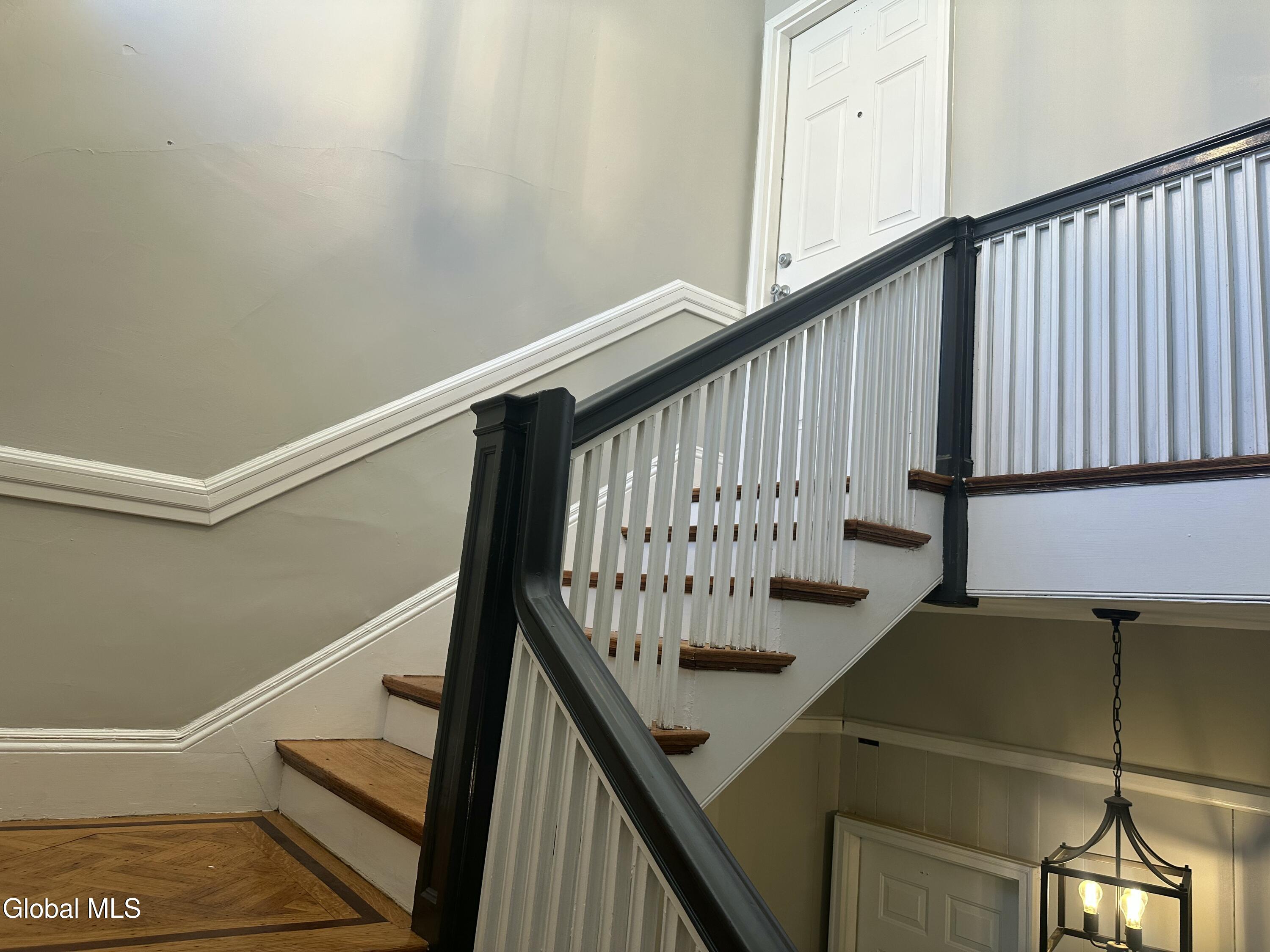 575 Western Avenue, Unit 4 Albany, NY 12203 - Photo 2 of 16 IMG_8003 (1)