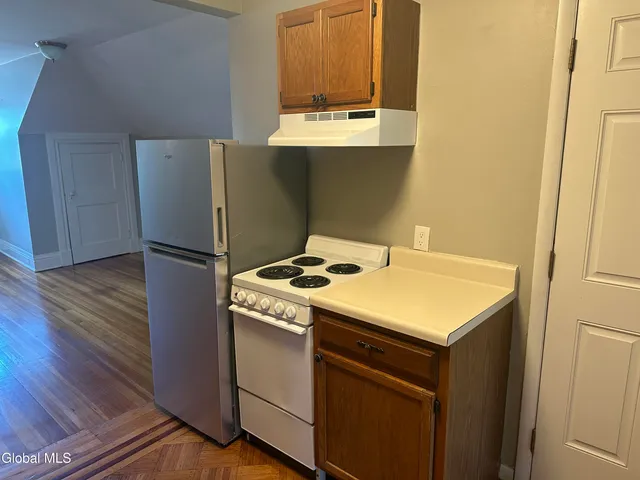 $1,600 | 575 Western Avenue, Unit 4, Albany, NY 12203