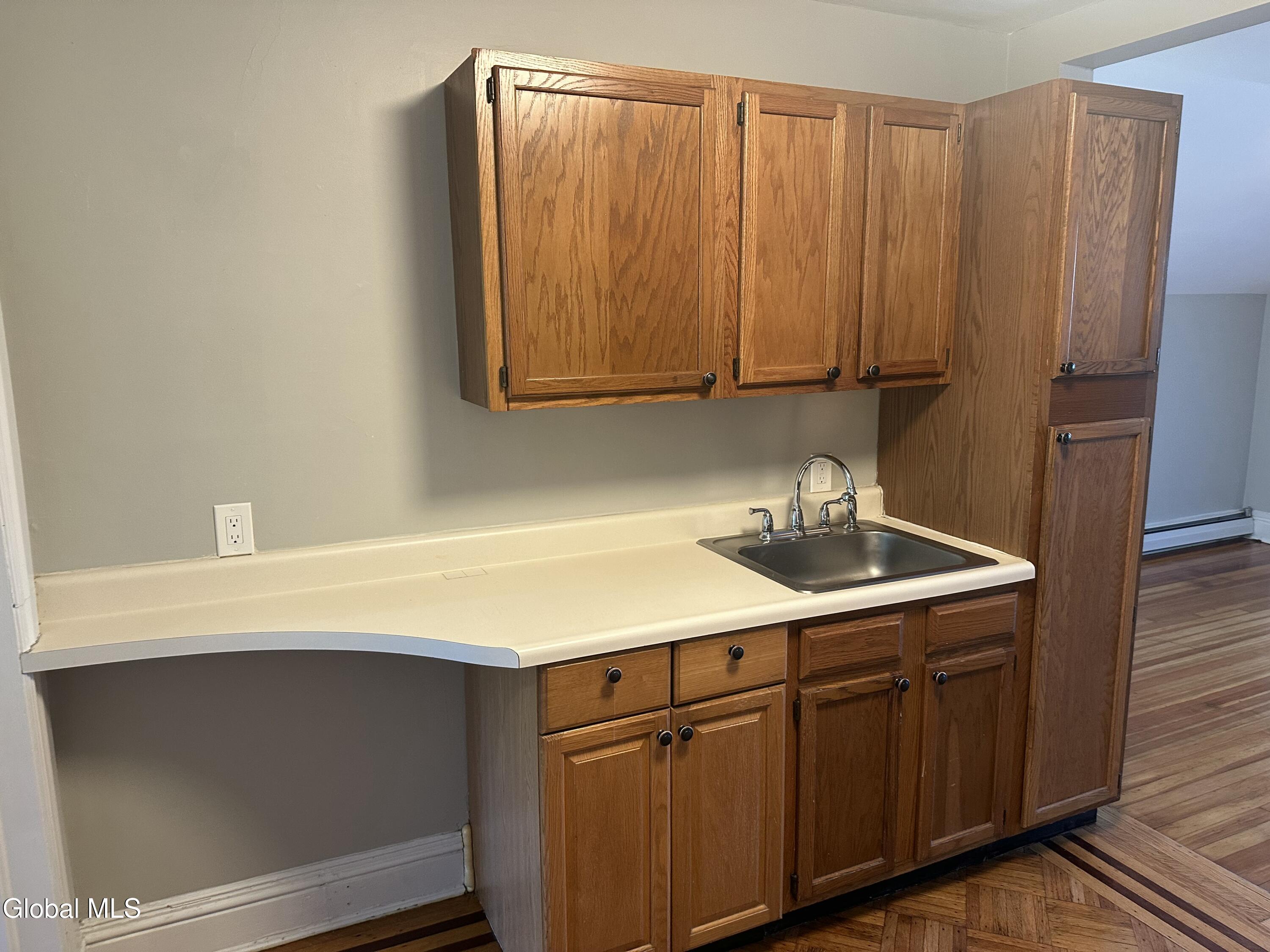 575 Western Avenue, Unit 4 Albany, NY 12203 - Photo 8 of 16 IMG_7991