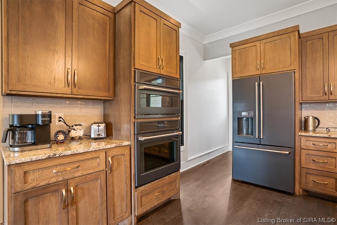 7498 Old Vincennes Road Floyds Knobs, IN 47119 - Photo 13 of 81