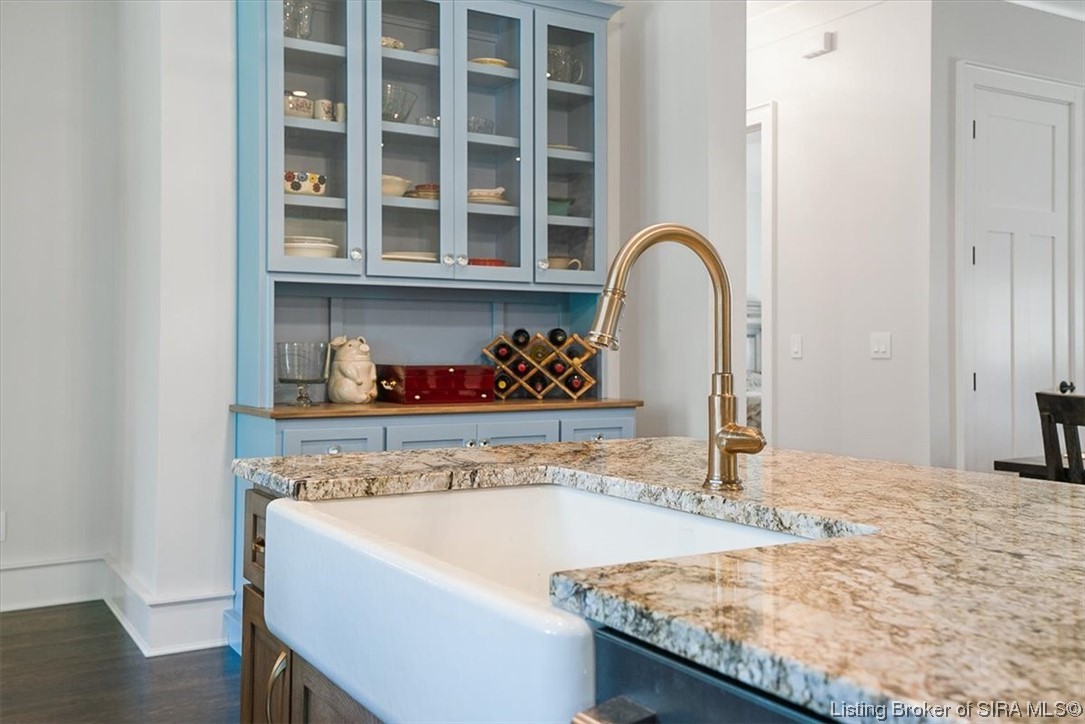 7498 Old Vincennes Road Floyds Knobs, IN 47119 - Photo 16 of 81