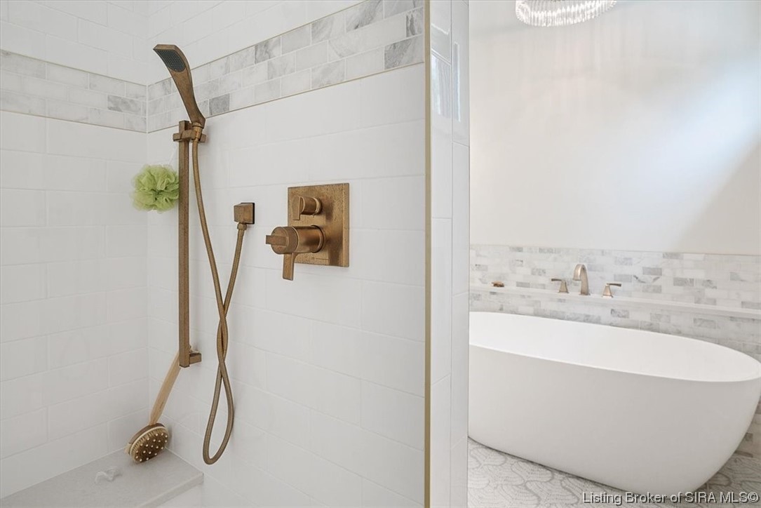 7498 Old Vincennes Road Floyds Knobs, IN 47119 - Photo 30 of 81