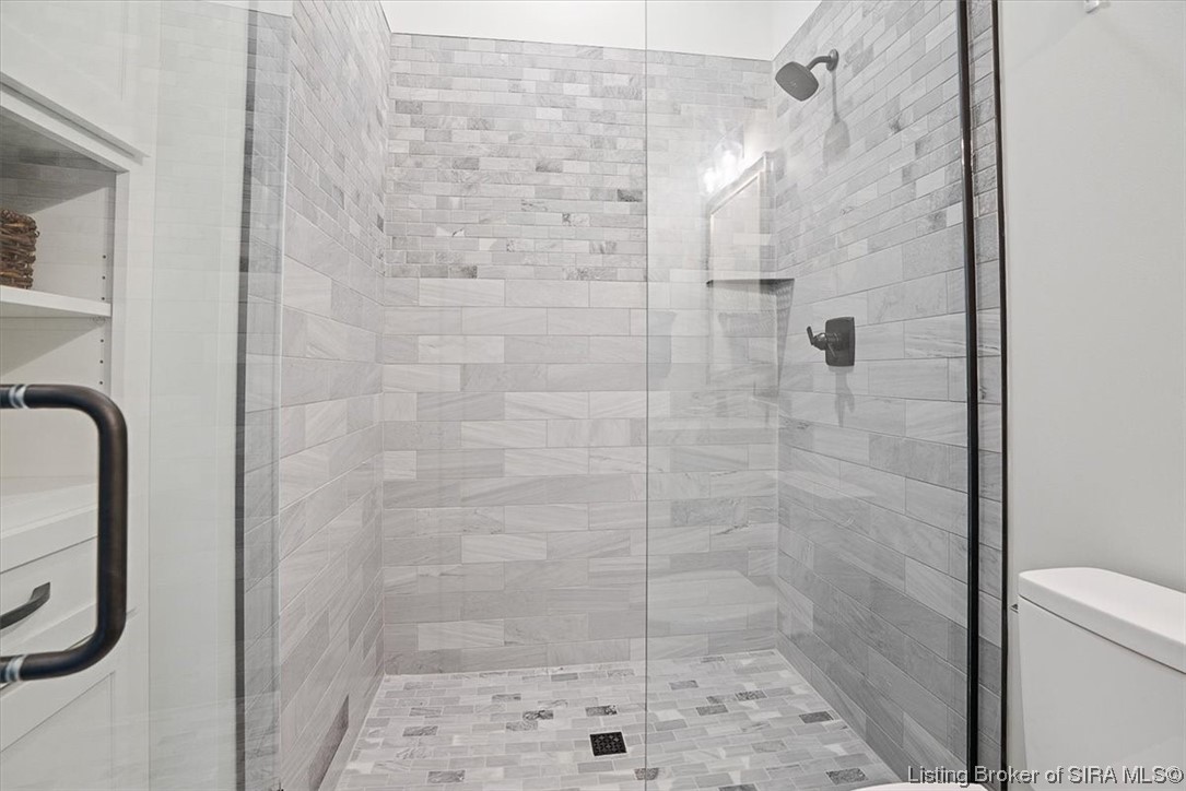 7498 Old Vincennes Road Floyds Knobs, IN 47119 - Photo 39 of 81