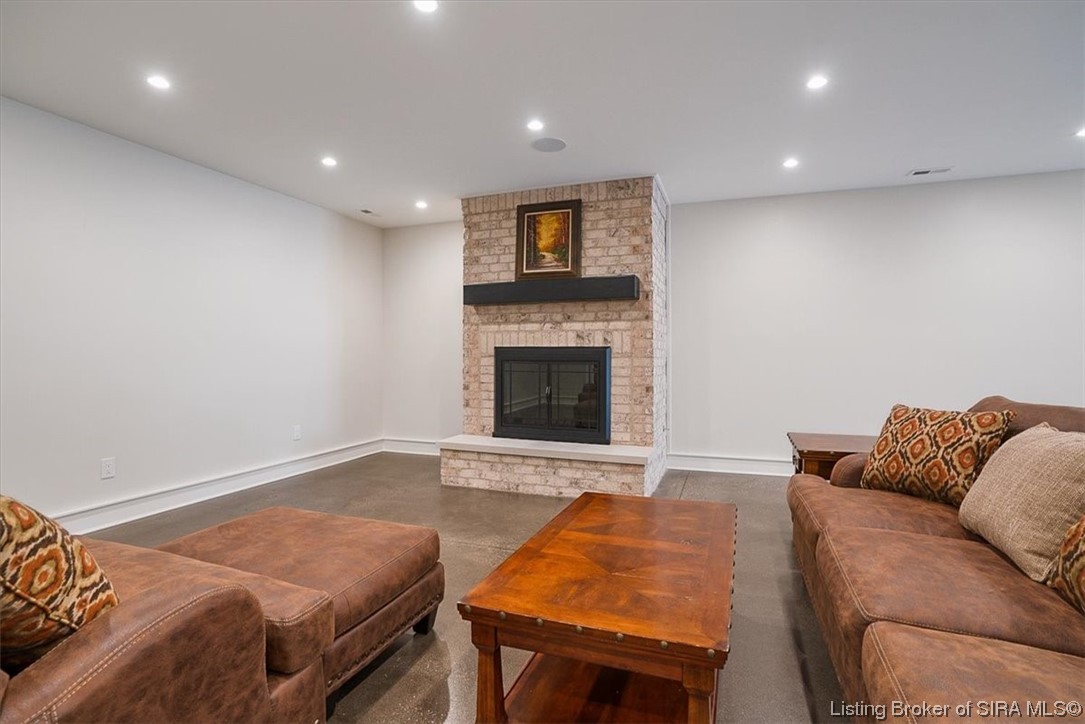 7498 Old Vincennes Road Floyds Knobs, IN 47119 - Photo 49 of 81