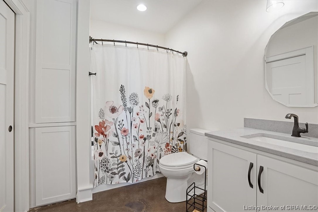 7498 Old Vincennes Road Floyds Knobs, IN 47119 - Photo 54 of 81