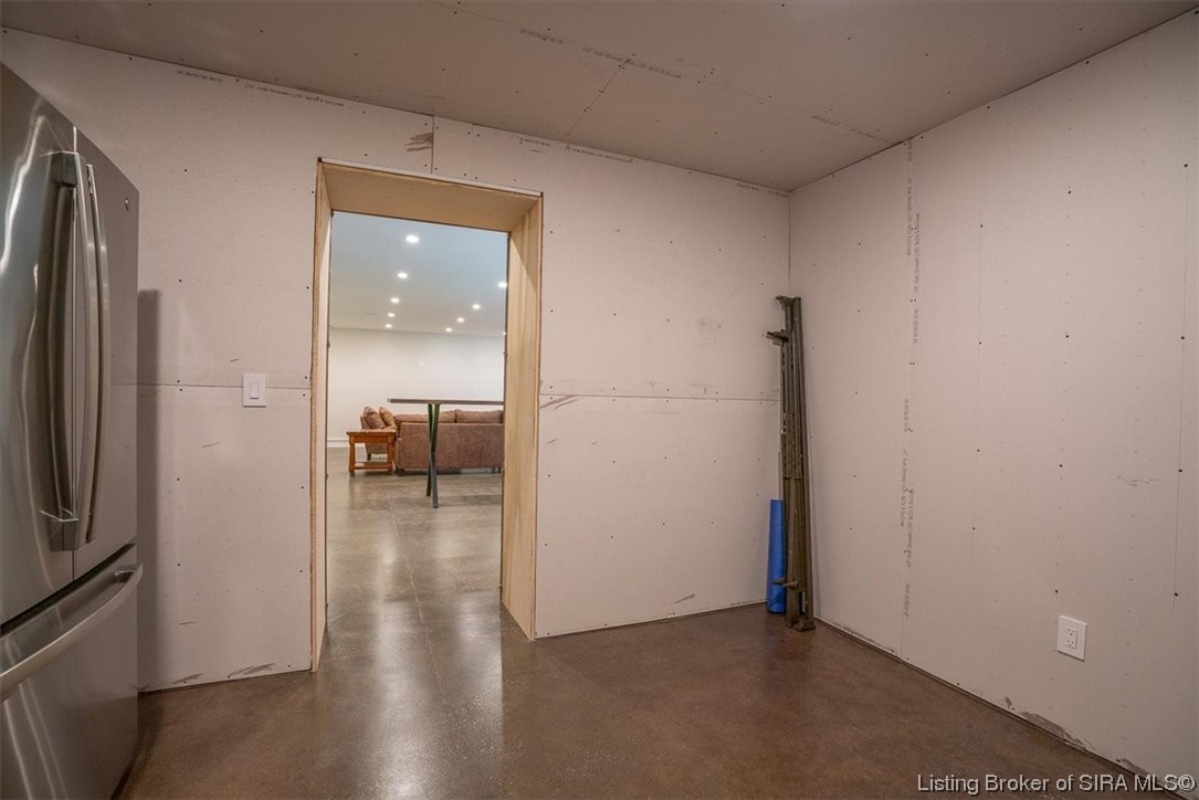 7498 Old Vincennes Road Floyds Knobs, IN 47119 - Photo 57 of 81