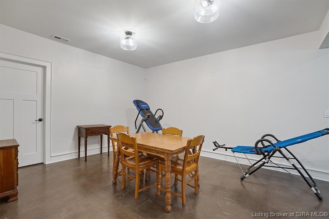 7498 Old Vincennes Road Floyds Knobs, IN 47119 - Photo 62 of 81