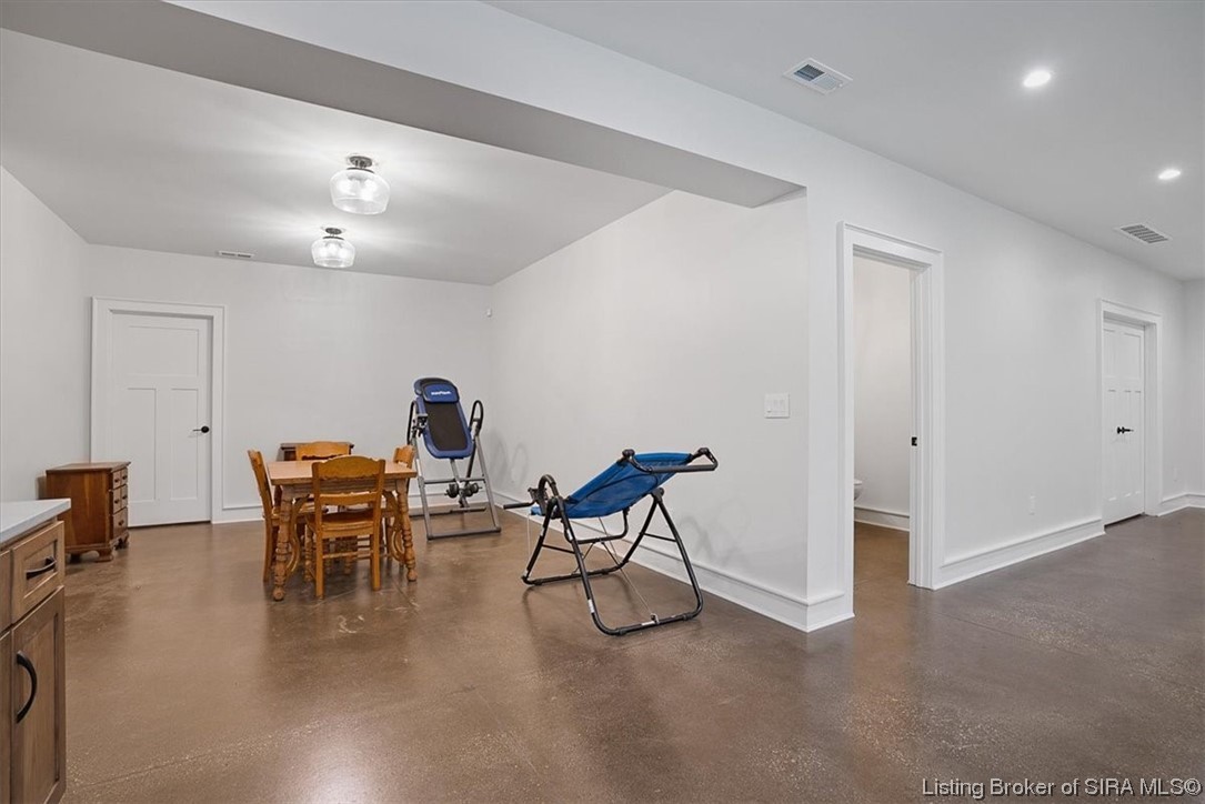 7498 Old Vincennes Road Floyds Knobs, IN 47119 - Photo 63 of 81